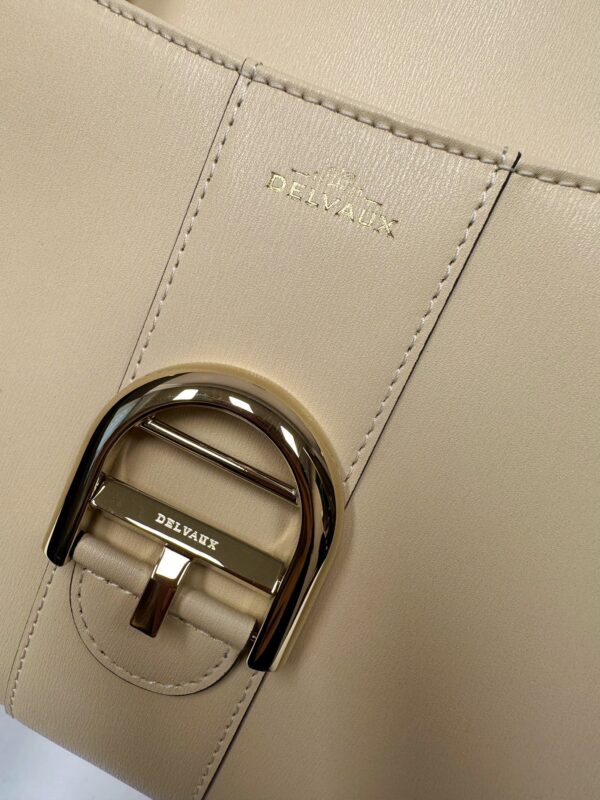 Delvaux Logo Shoulder Bag in Natural | Delvaux 00149