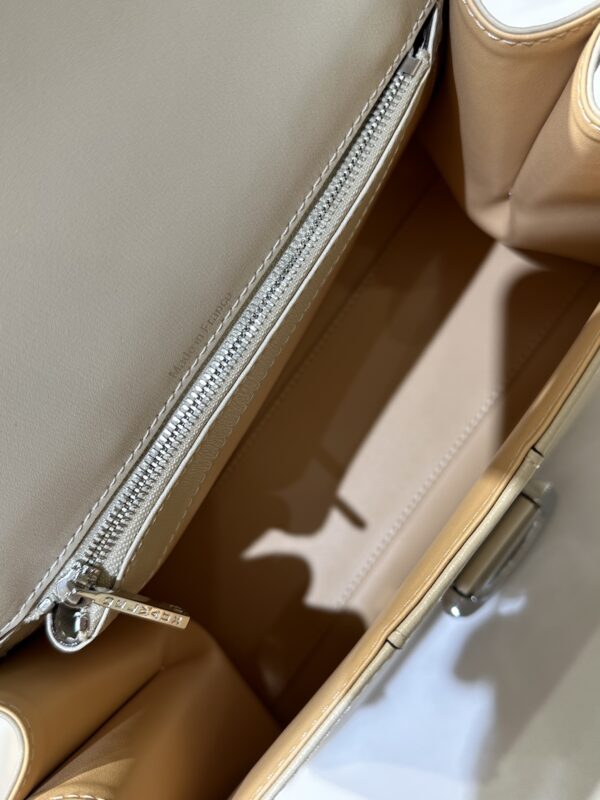 DELVAUX Box Calfskin MM Brillant Satchel Ivory beige1176373 |
