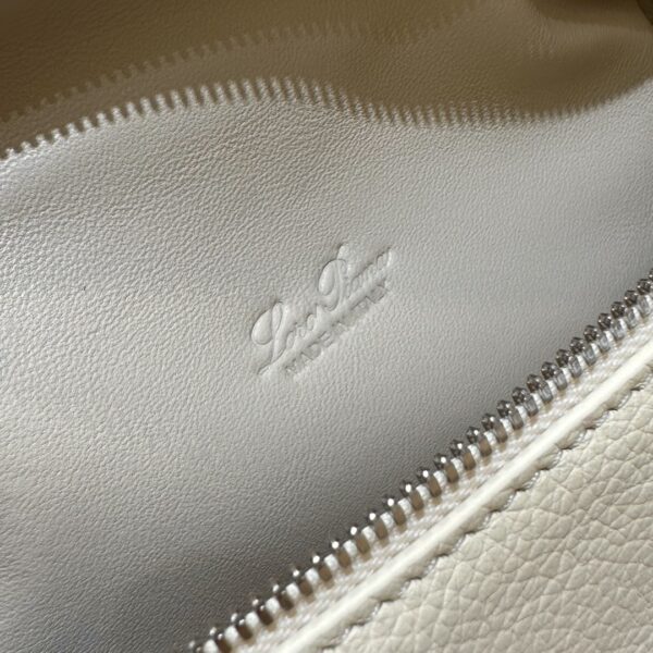 Extra pocket leather handbag Loro Piana Beige in Leather