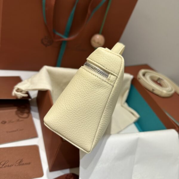 Extra pocket leather handbag Loro Piana Beige in Leather
