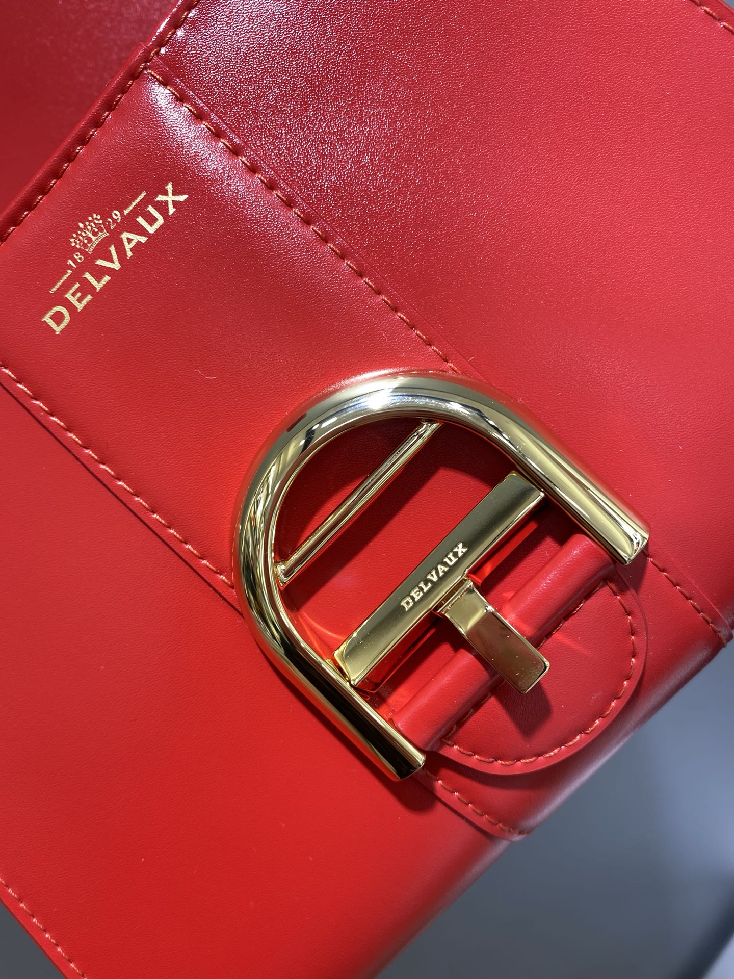 Delvaux Red Leather Briand Mini Box bag Delvaux |