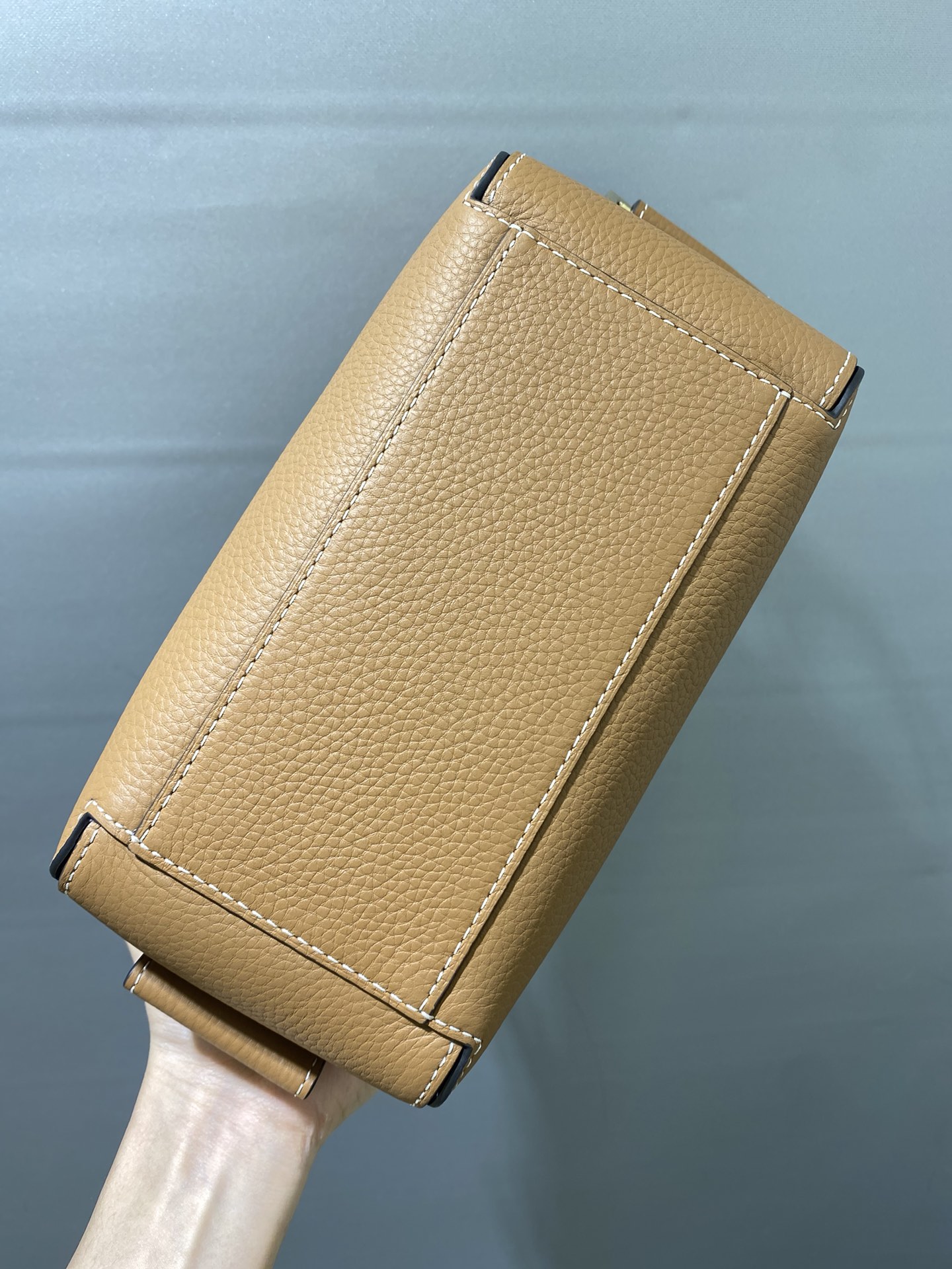 Cool box leather handbag Delvaux brown  Camel in Leather