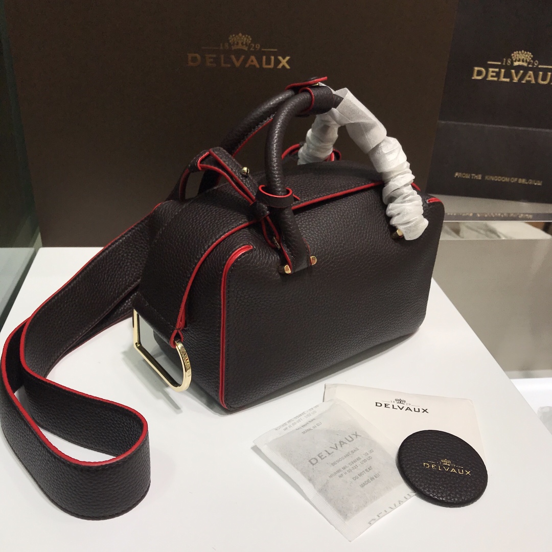 DELVAUX Grained Calfskin Mini Cool Box Satchel Black 636174 |