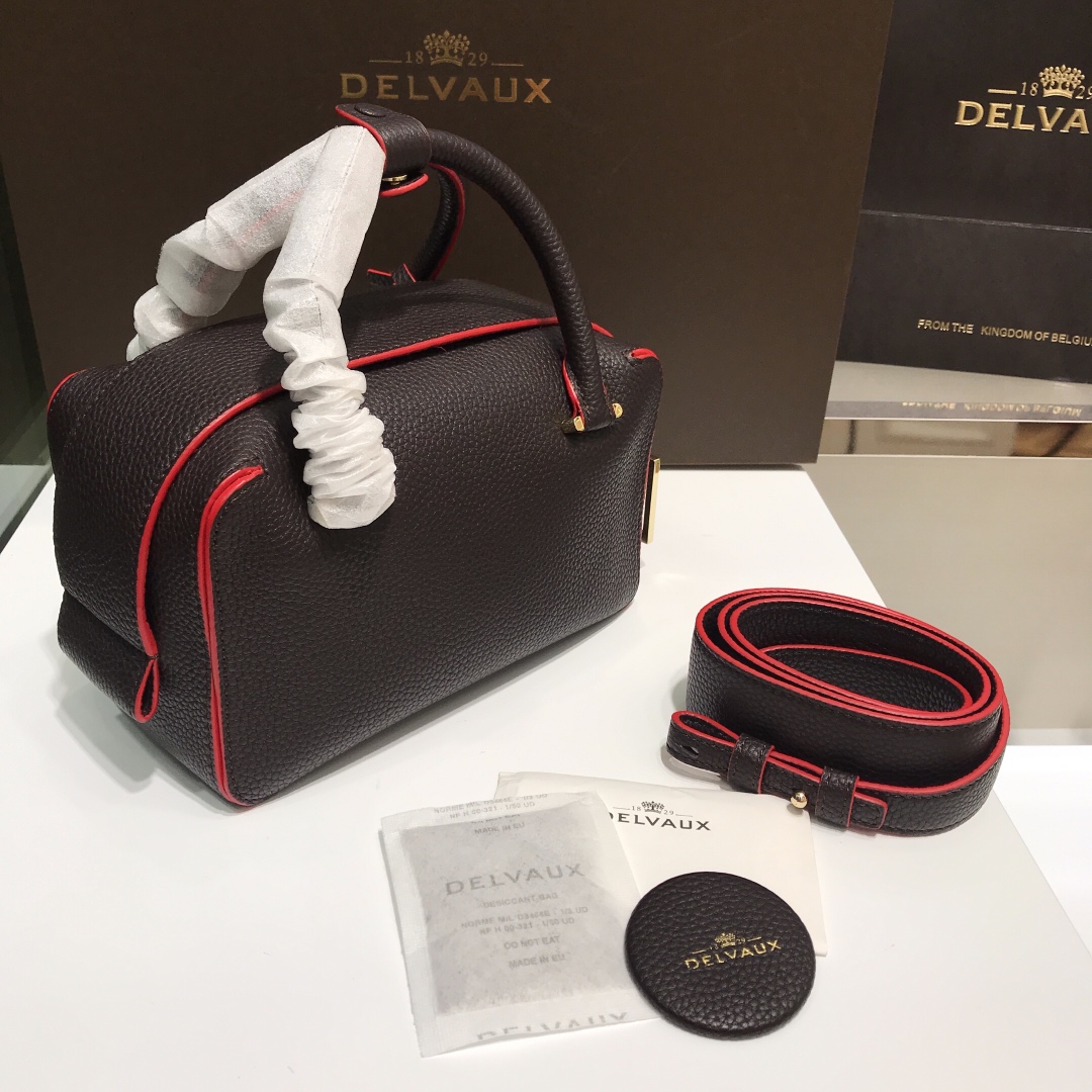 DELVAUX Grained Calfskin Mini Cool Box Satchel Black 636174 |