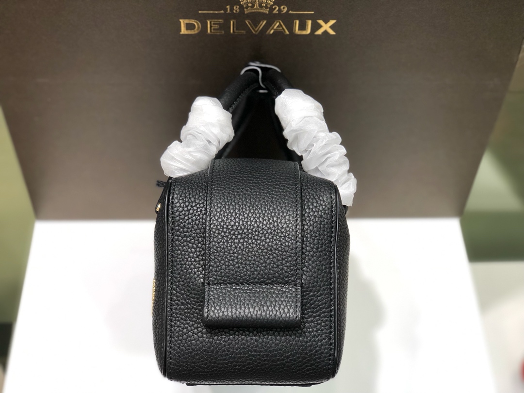 Delvaux Cool box Black Leather ref.252888