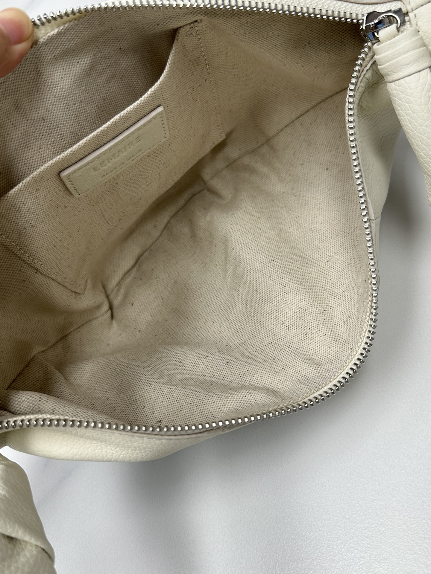 LEMAIRE Croissant Shoulder Bag | white.