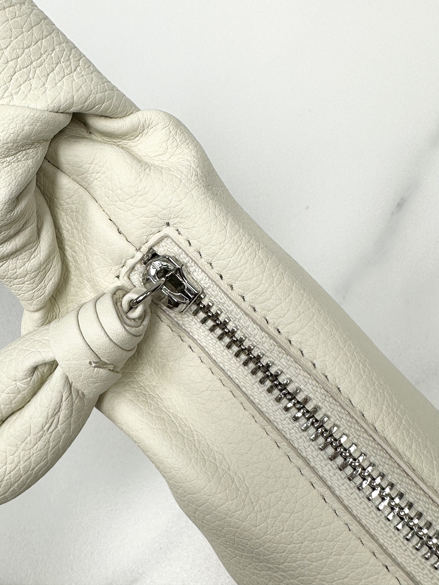 LEMAIRE Croissant Shoulder Bag | white.