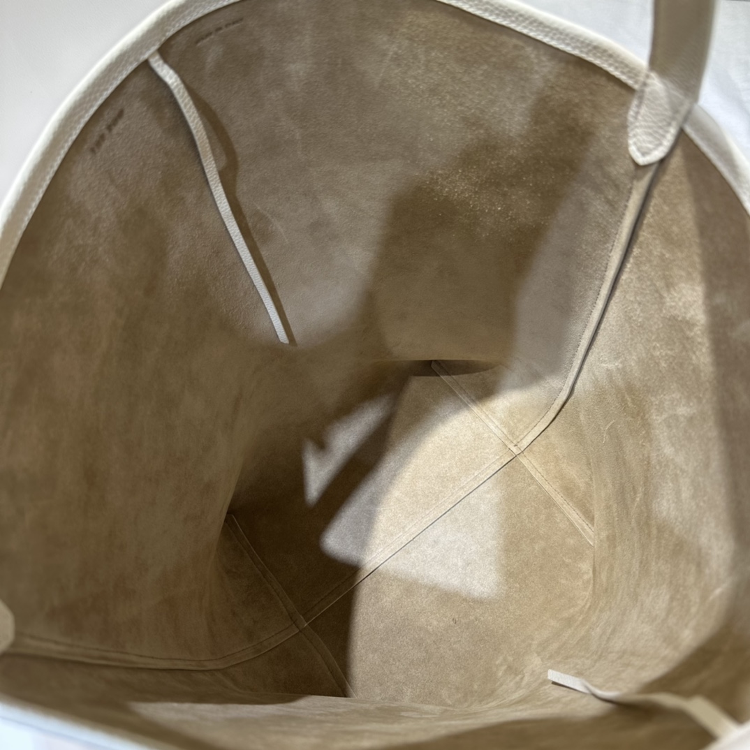 Beige Large N/S Park Leather Tote | THE ROW