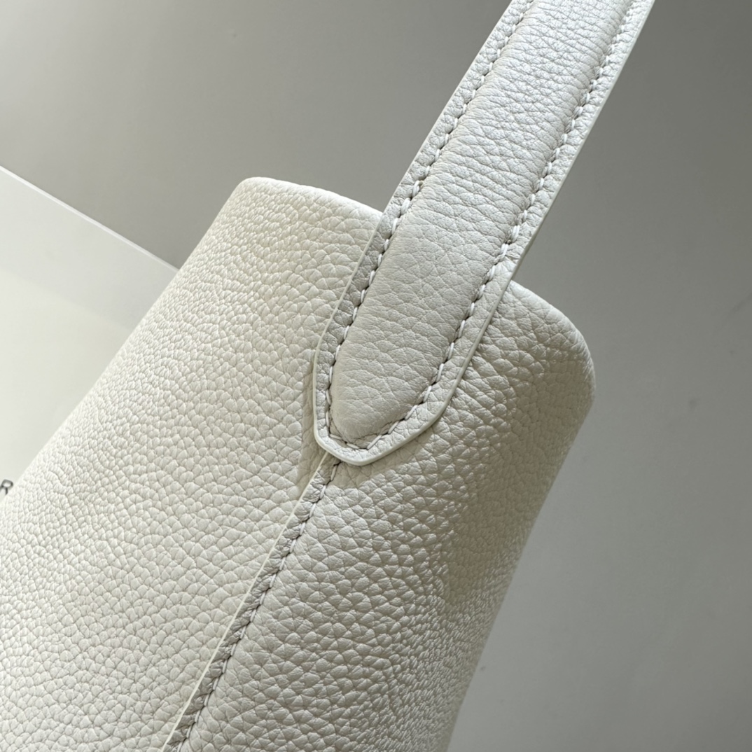Beige Large N/S Park Leather Tote | THE ROW