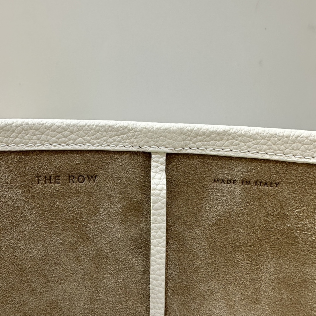 Beige Large N/S Park Leather Tote | THE ROW