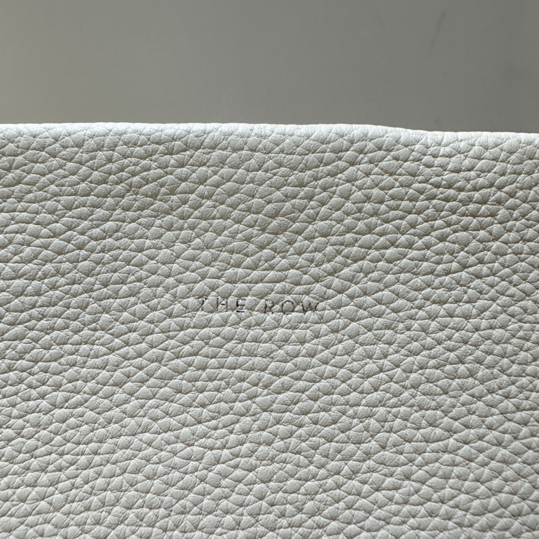 Beige Large N/S Park Leather Tote | THE ROW