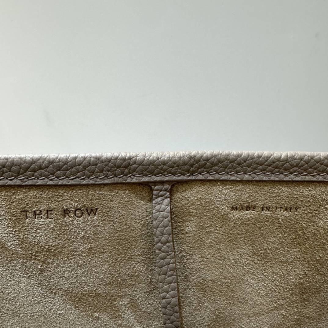 THE ROW Park Large Leather Tote Bag |