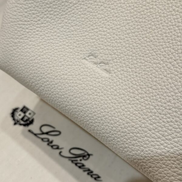 Loro Piana Small Bale bag Grained Calfskin Whisper White | Loro Piana