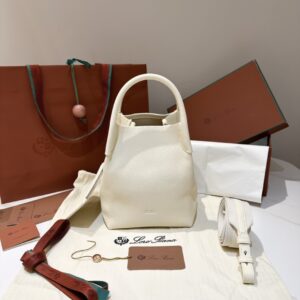 Loro Piana Small Bale bag Grained Calfskin Whisper White | Loro Piana
