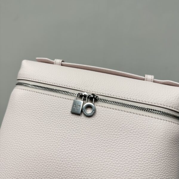 Loro Piana Grained Calfskin L23.5 Extra Pocket bagpink Backpack ...