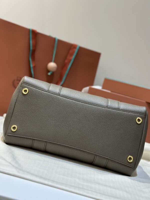 Loro Piana Loom bag L32 Grained Calfskin Whisper brown| Loro Piana