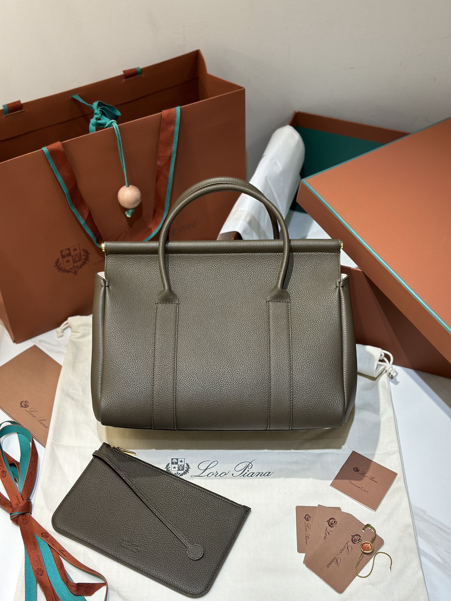 Loro Piana Loom bag L32 Grained Calfskin Whisper brown| Loro Piana