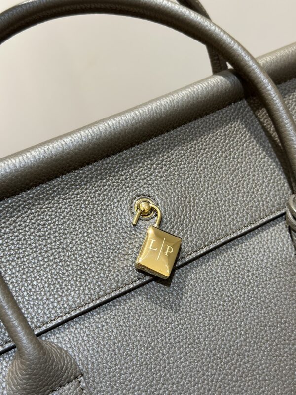Loro Piana Loom bag L32 Grained Calfskin Whisper brown| Loro Piana