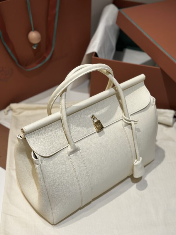 Loro Piana Loom bag L32 Grained Calfskin Whisper White | Loro Piana