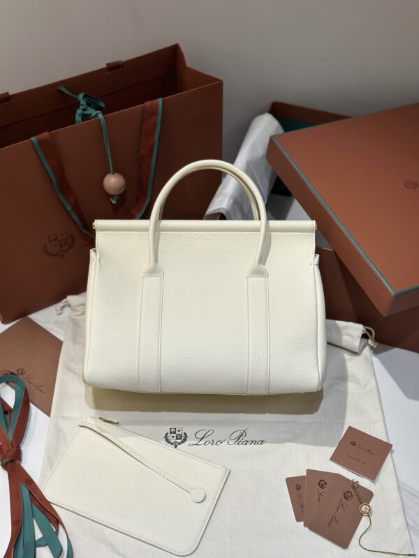 Loro Piana Loom bag L32 Grained Calfskin Whisper White | Loro Piana