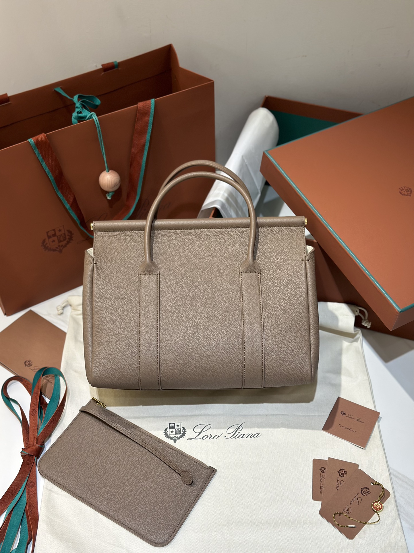 Loro Piana Loom bag L32 Smooth Calfskin brown | Loro Piana CY