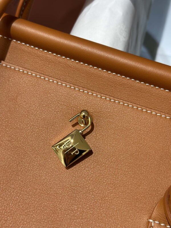 Loro Piana Loom bag L32 Smooth Calfskin Brown Loro Piana CY