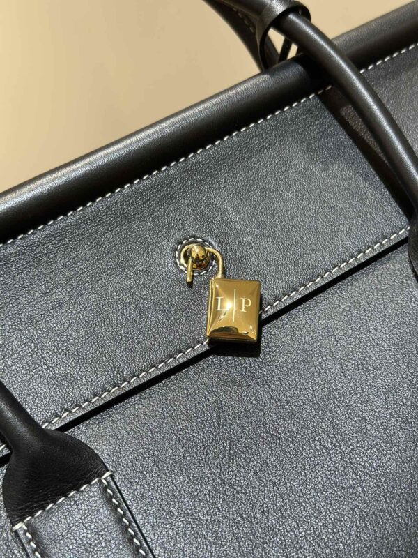 Loro Piana Loom bag L32 Smooth Calfskin Black | Loro Piana CY