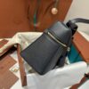 Extra bag L27 leather shoulder bag in black