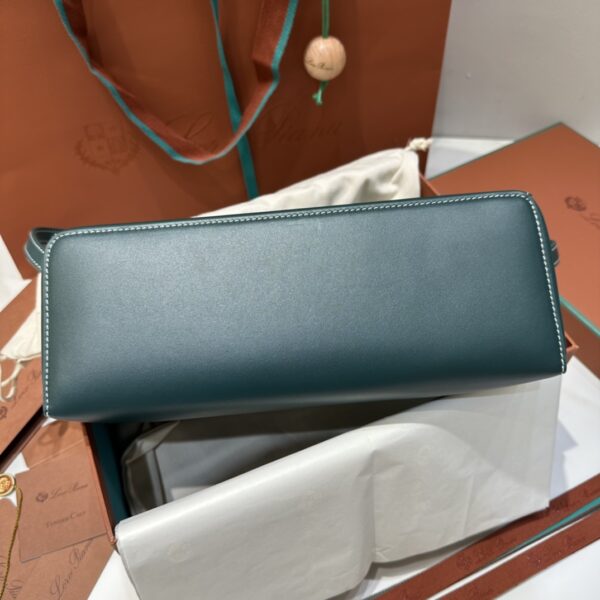 Extra bag L27 leather shoulder bag in  dark green