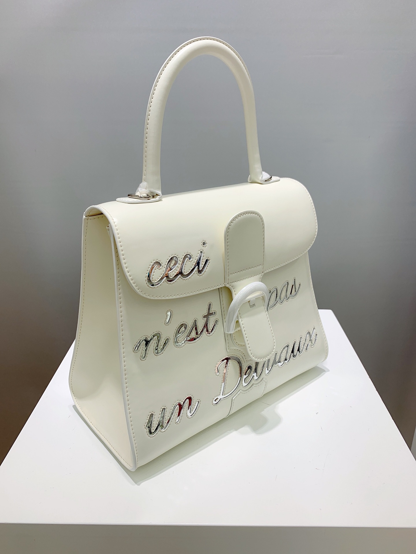 Brillant leather handbag Delvaux White in Leather –