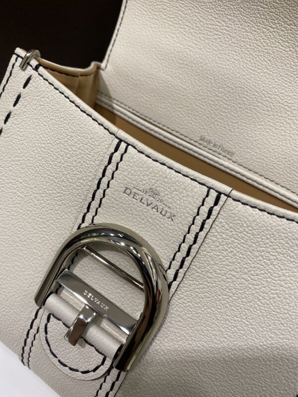 Brillant leather handbag Delvaux White in Leather -