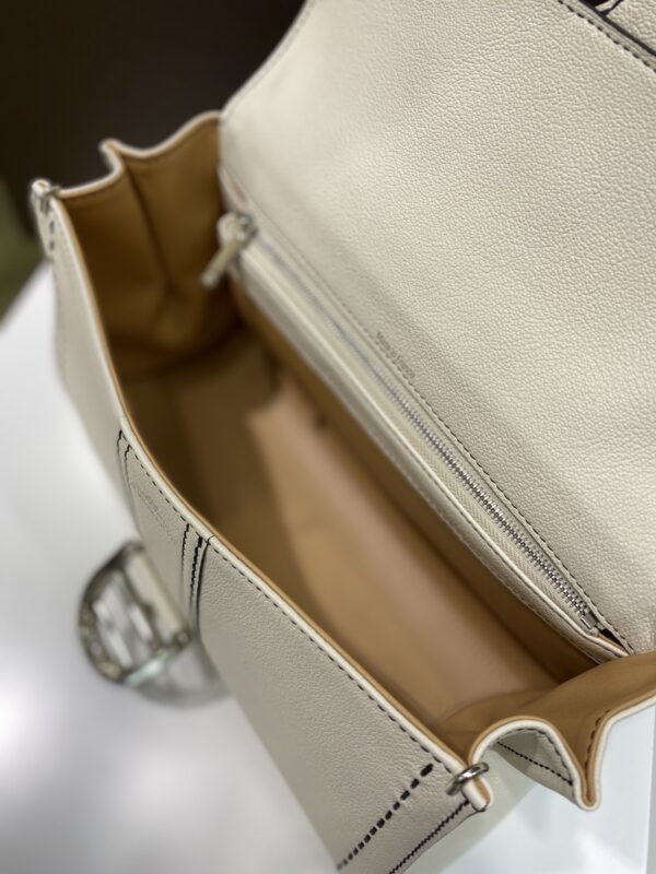 Brillant leather handbag Delvaux White in Leather