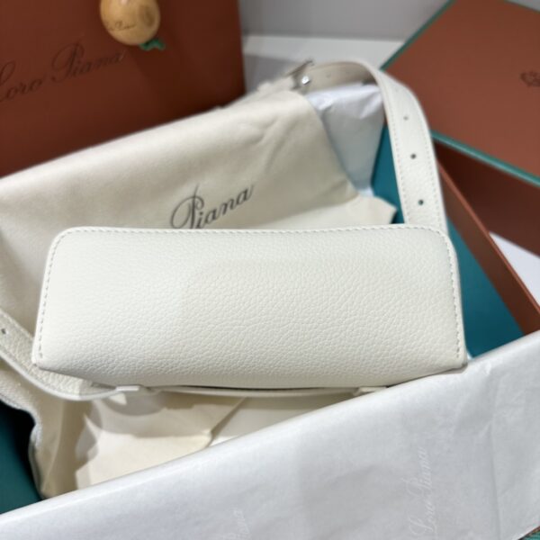 Extra pocket leather handbag Loro Piana White in Leather