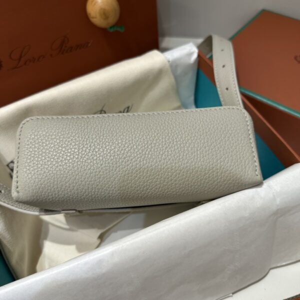 Extra pocket leather handbag Loro Piana White in Leather