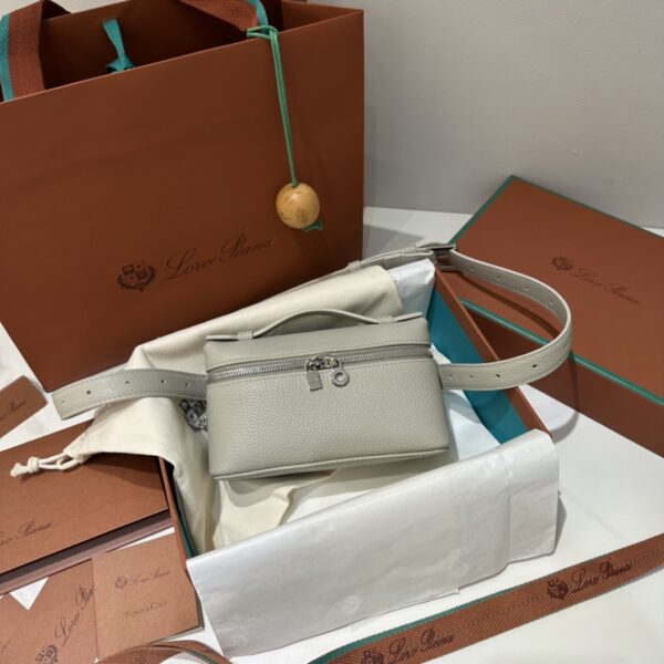 Extra pocket leather handbag Loro Piana White in Leather