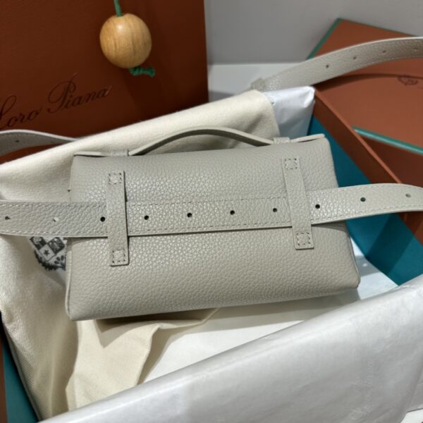 Extra pocket leather handbag Loro Piana White in Leather