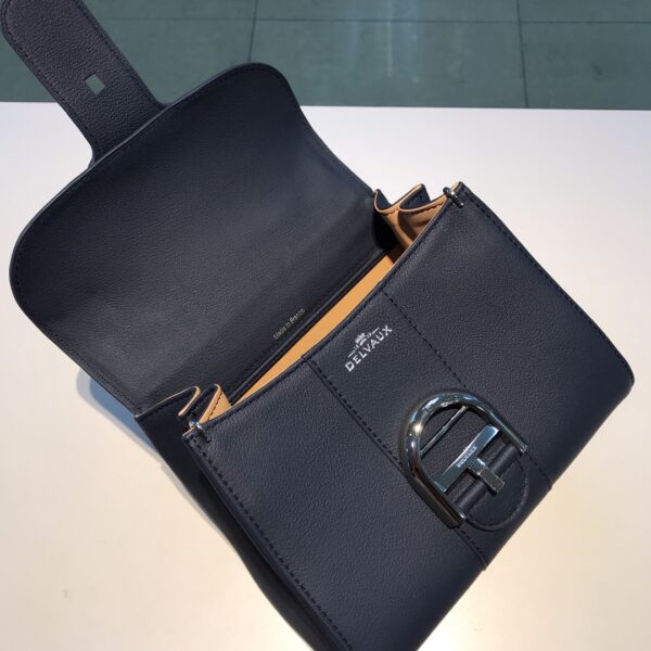 Brillant leather handbag Delvaux bag blue navy