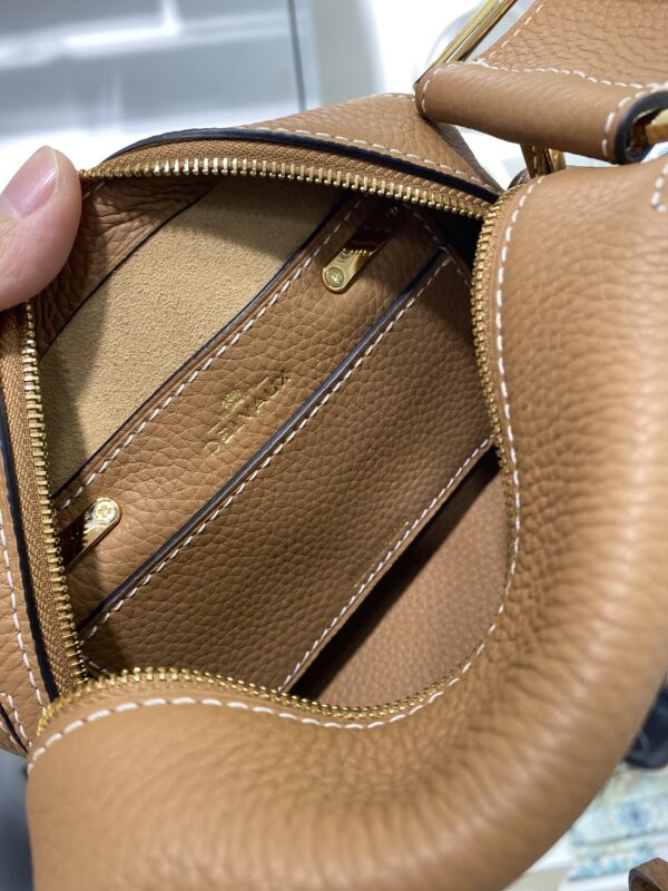 DELVAUX Taurillon Soft Nano Cool Box Satchel Vegetal Ivory 1662609
