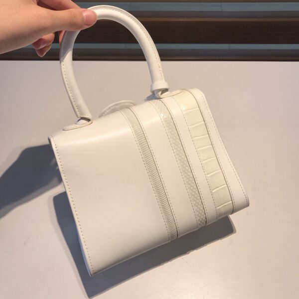 Brillant leather handbag Delvaux White in Leather