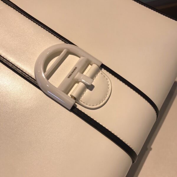 Brillant leather handbag Delvaux White in Leath