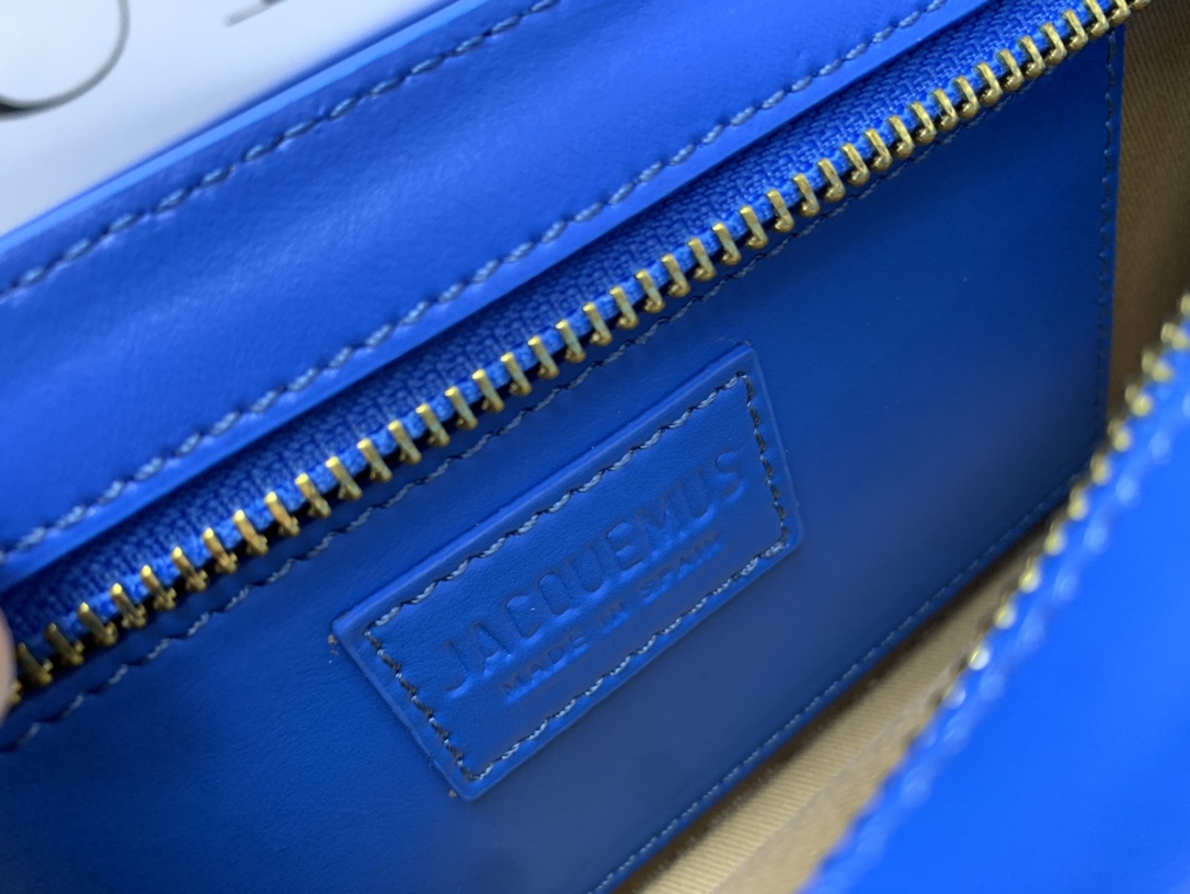 Jacquemus Le Ciuciu Blue in Leather with Gold/Silver-tone -