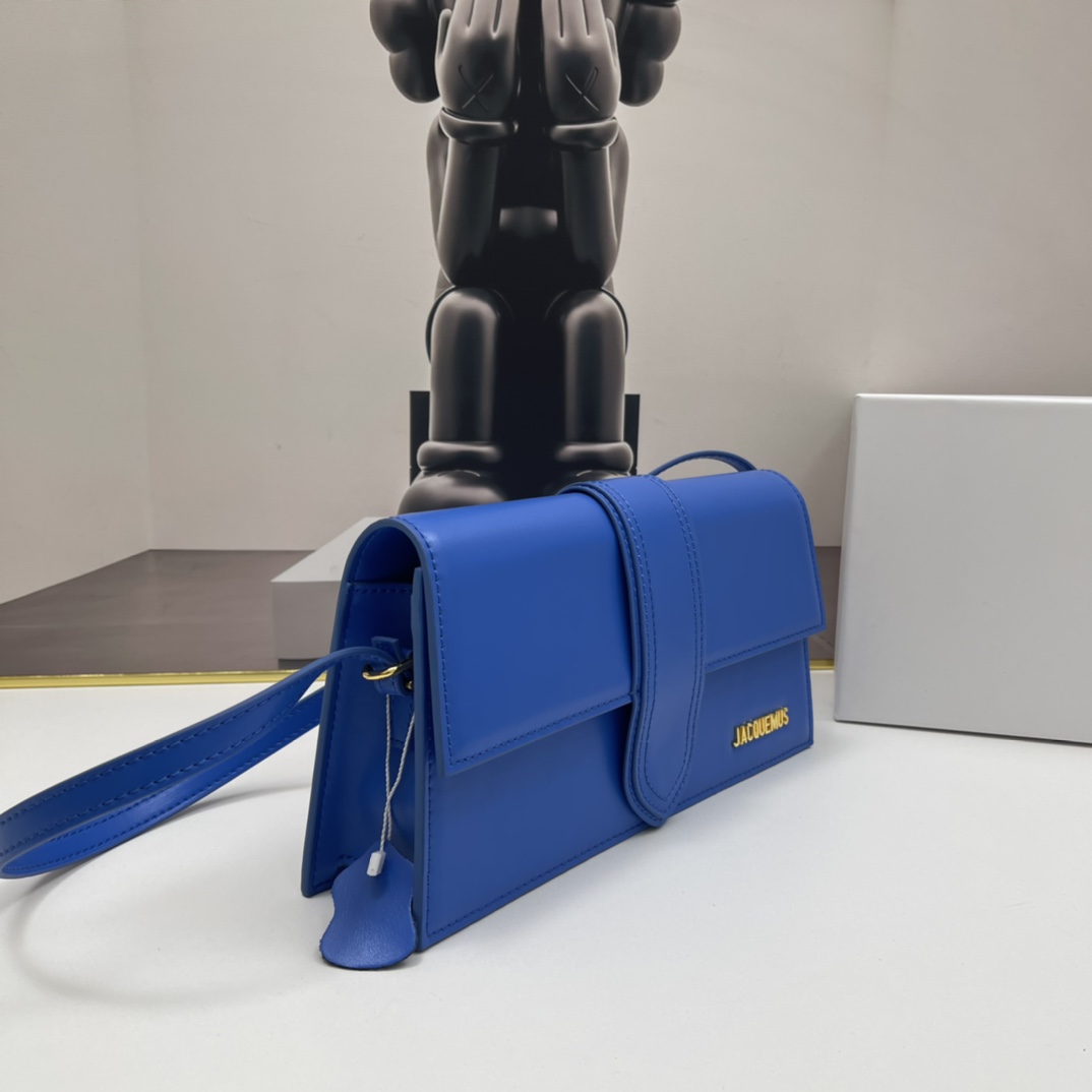 Jacquemus Le Bambino Leather Shoulder Bag in Blue