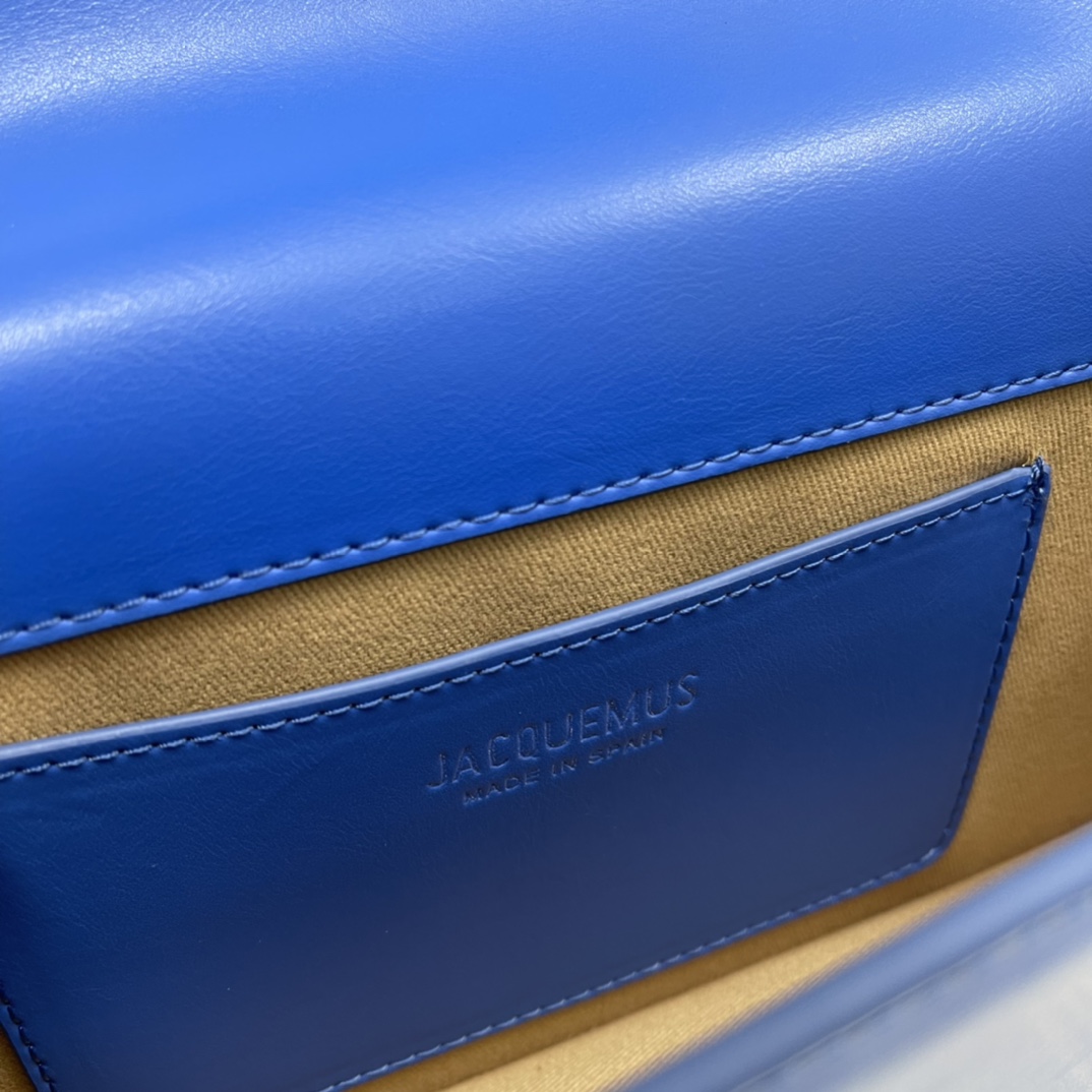 Jacquemus Le Bambino Leather Shoulder Bag in Blue