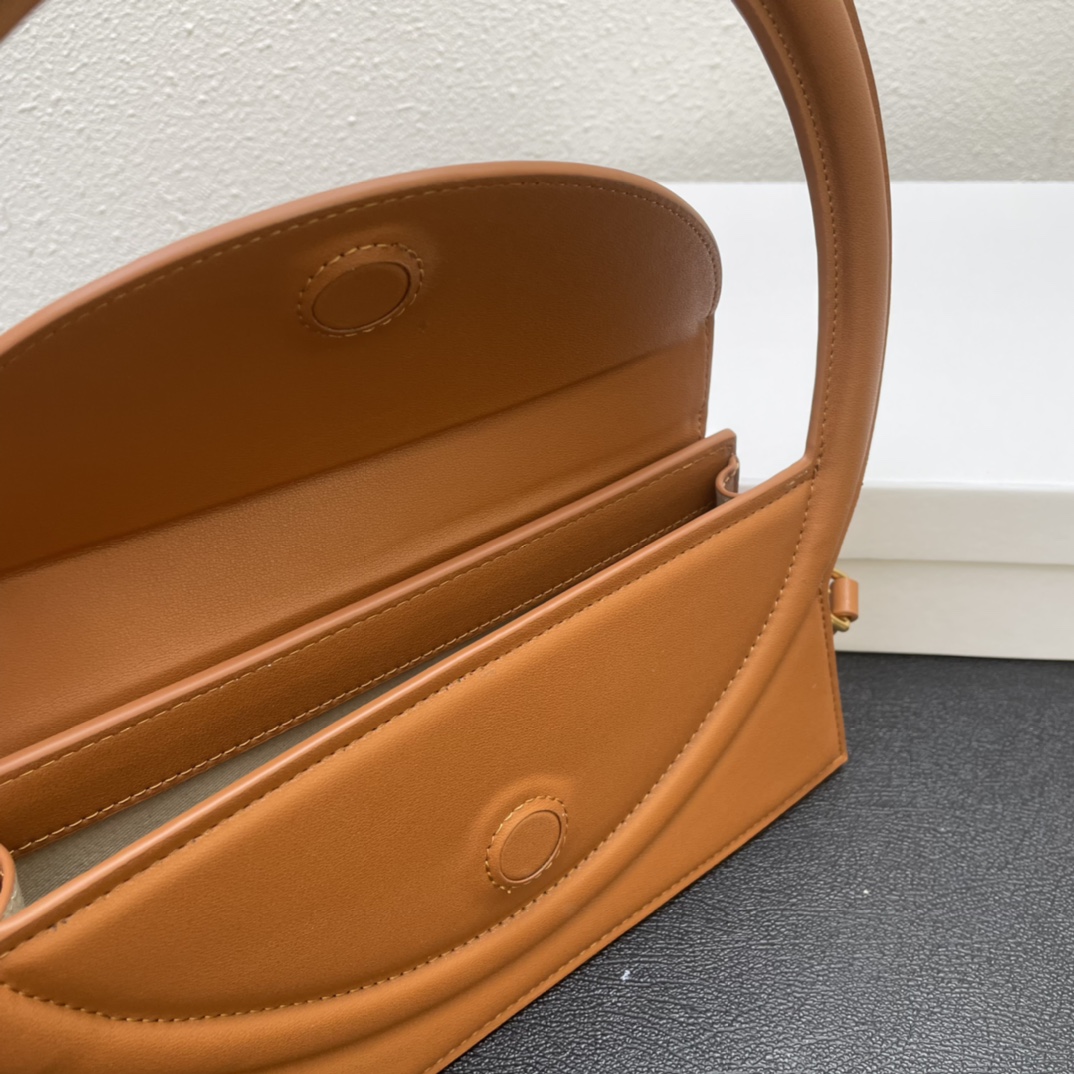 Jacquemus Le Sac Rond Leather Shoulder Bag In Brown