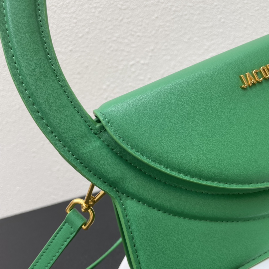Jacquemus Le Sac Rond Leather Shoulder Bag In green