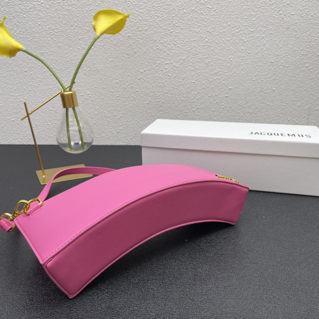 Le bomba leather handbag Jacquemus Pink in Leather -