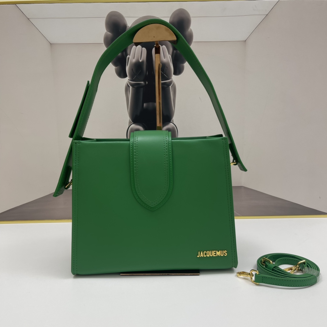 Jacquemus green Leather Le Bambino 24 Shoulder Bag