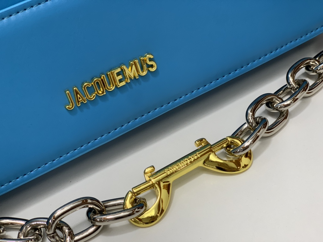 Jacquemus Blue Le Ciuciu Shoulder Bag in Leather For Women