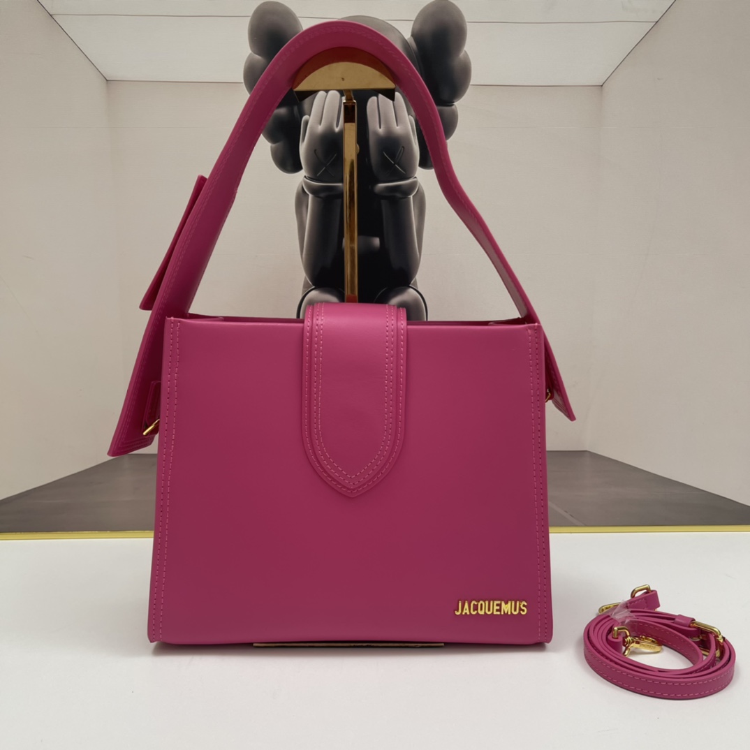 Jacquemus pink Leather Le Bambino 24 Shoulder Bag