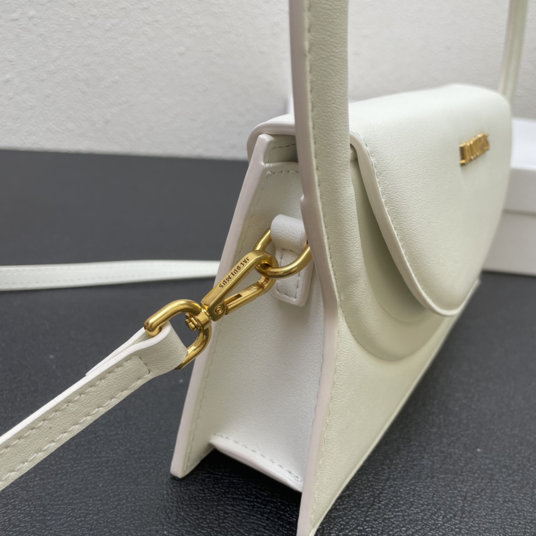 Jacquemus Le Sac Rond Leather Shoulder Bag In Beige